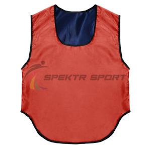 Купить Манишка футбольная двусторонняя Spektr Sport красно-синяя р. 36-40 в Соликамске 