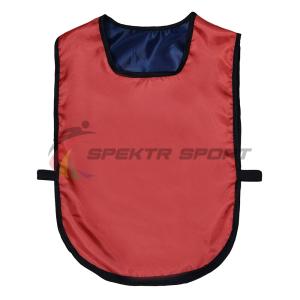 Купить Манишка футбольная двусторонняя универсальная Spektr Sport красно-синяя в Соликамске 